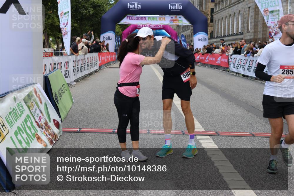 06.09.2026 - CURREX Alsterlauf Strokosch-Dieckow http://msf.ph/oto/10148386 06.09.2026 10:28:49 Ziel 2852, 2853, 3911, 4835, 5158, 5880 meine-sportfotos.de