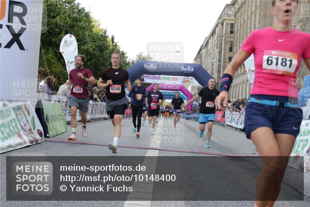 06.09.2026 - CURREX Alsterlauf Yannick Fuchs http://msf.ph/oto/10148400 06.09.2026 09:49:28 Ziel 1045, 2112, 2812, 3033, 3246, 3383, 3940, 4722, 4999, 5605, 5760, 5784, 6105, 6123, 6181, 6240 meine-sportfotos.de