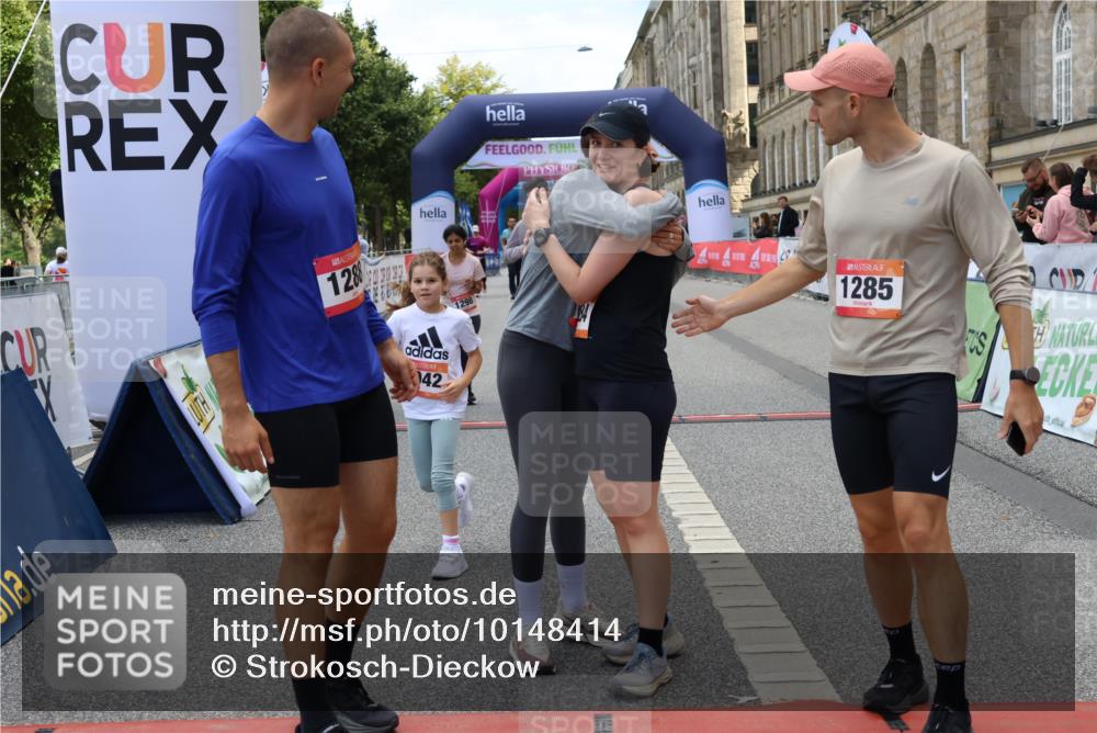 06.09.2026 - CURREX Alsterlauf Strokosch-Dieckow http://msf.ph/oto/10148414 06.09.2026 12:01:55 Ziel 1095, 1284, 1285, 1286, 1288, 1298, 1305, 8042 meine-sportfotos.de