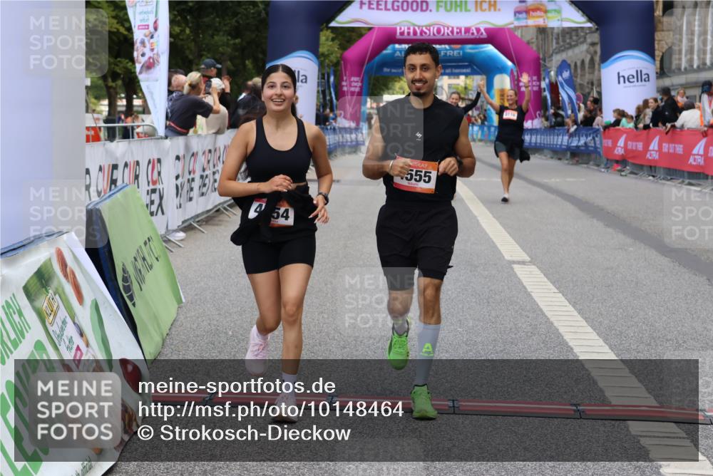06.09.2026 - CURREX Alsterlauf Strokosch-Dieckow http://msf.ph/oto/10148464 06.09.2026 10:29:12 Ziel 4554, 4555 meine-sportfotos.de