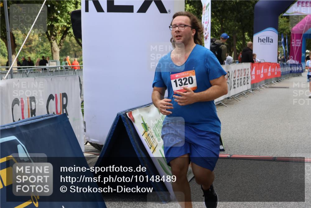 06.09.2026 - CURREX Alsterlauf Strokosch-Dieckow http://msf.ph/oto/10148489 06.09.2026 12:02:28 Ziel 1072, 1320, 1337 meine-sportfotos.de