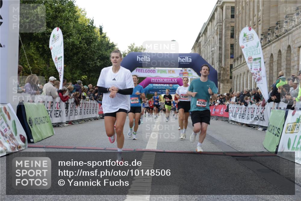 06.09.2026 - CURREX Alsterlauf Yannick Fuchs http://msf.ph/oto/10148506 06.09.2026 09:49:38 Ziel 2112, 2373, 2577, 2961, 3033, 3876, 4240, 4275, 4896, 5175, 5347, 6035, 6358, 6369, 8073, 8234 meine-sportfotos.de