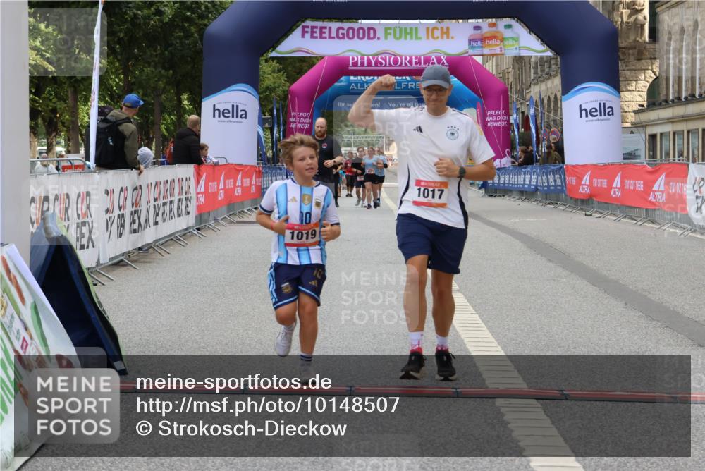 06.09.2026 - CURREX Alsterlauf Strokosch-Dieckow http://msf.ph/oto/10148507 06.09.2026 12:02:35 Ziel 1017, 1019 meine-sportfotos.de