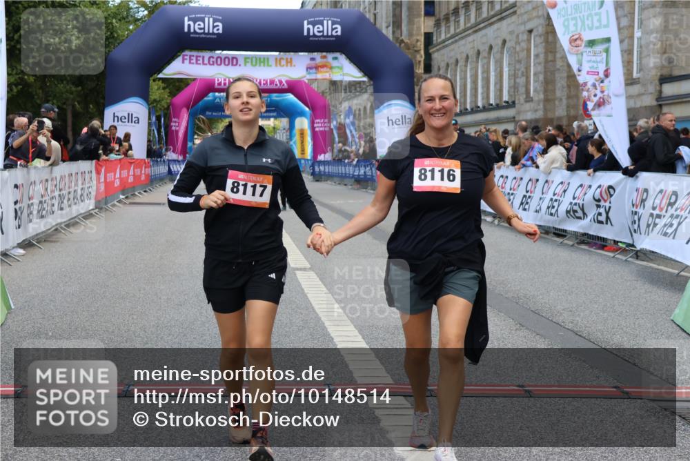 06.09.2026 - CURREX Alsterlauf Strokosch-Dieckow http://msf.ph/oto/10148514 06.09.2026 10:29:20 Ziel 8116, 8117 meine-sportfotos.de