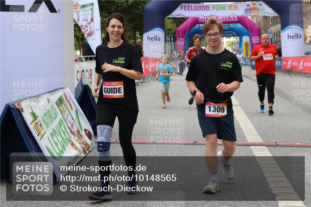 06.09.2026 - CURREX Alsterlauf Strokosch-Dieckow http://msf.ph/oto/10148565 06.09.2026 12:03:00 Ziel 1144, 1151, 1166, 1167, 1168, 1214, 1309, 1331 meine-sportfotos.de