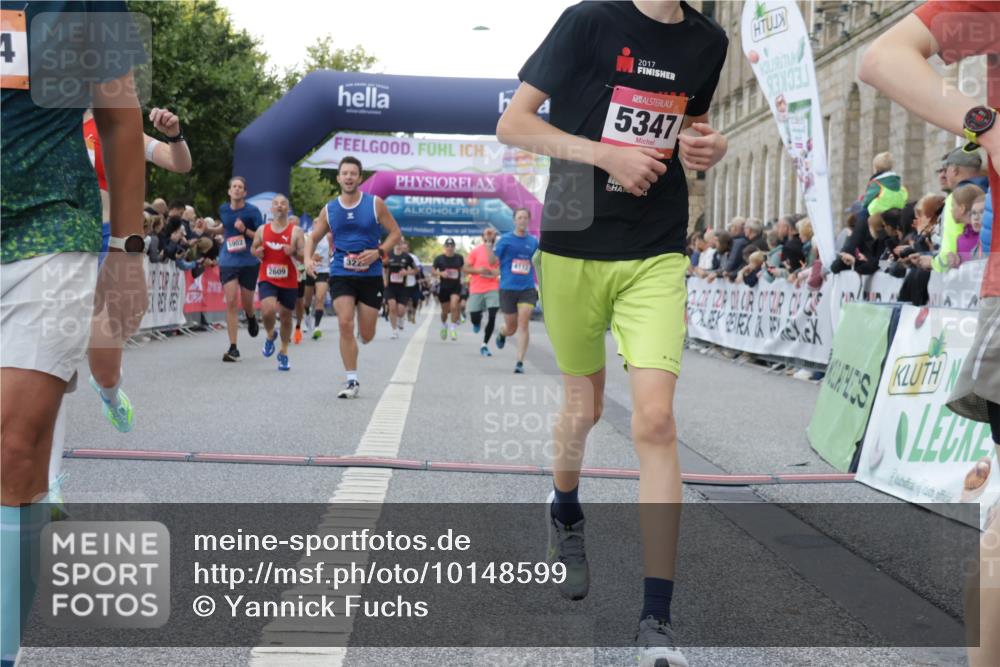 06.09.2026 - CURREX Alsterlauf Yannick Fuchs http://msf.ph/oto/10148599 06.09.2026 09:49:43 Ziel 2180, 2373, 2577, 2609, 2870, 2961, 3113, 3223, 3876, 4112, 4240, 4275, 5175, 5347, 5902, 6035, 6323, 6358, 6369, 8234, 8337 meine-sportfotos.de