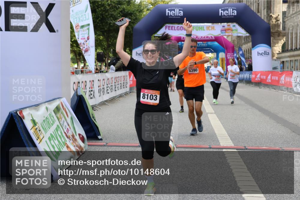 06.09.2026 - CURREX Alsterlauf Strokosch-Dieckow http://msf.ph/oto/10148604 06.09.2026 12:03:08 Ziel 1166, 1167, 1214, 1248, 1282, 1292, 1336, 6390, 8103 meine-sportfotos.de