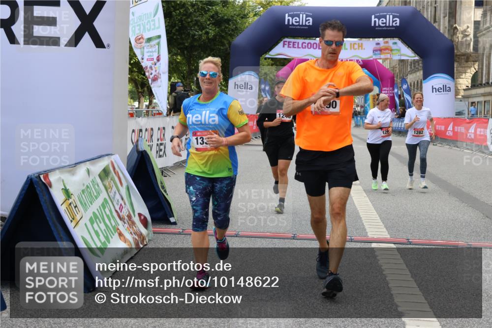 06.09.2026 - CURREX Alsterlauf Strokosch-Dieckow http://msf.ph/oto/10148622 06.09.2026 12:03:10 Ziel 1166, 1167, 1248, 1282, 1292, 1336, 6390, 8103 meine-sportfotos.de