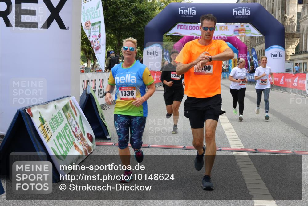 06.09.2026 - CURREX Alsterlauf Strokosch-Dieckow http://msf.ph/oto/10148624 06.09.2026 12:03:10 Ziel 1166, 1167, 1248, 1282, 1292, 1336, 6390, 8103 meine-sportfotos.de