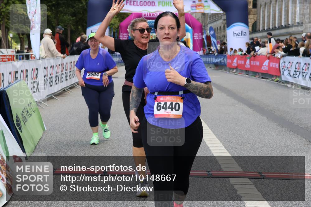 06.09.2026 - CURREX Alsterlauf Strokosch-Dieckow http://msf.ph/oto/10148667 06.09.2026 10:30:01 Ziel 2684, 4917, 6440, 6462, 6468 meine-sportfotos.de