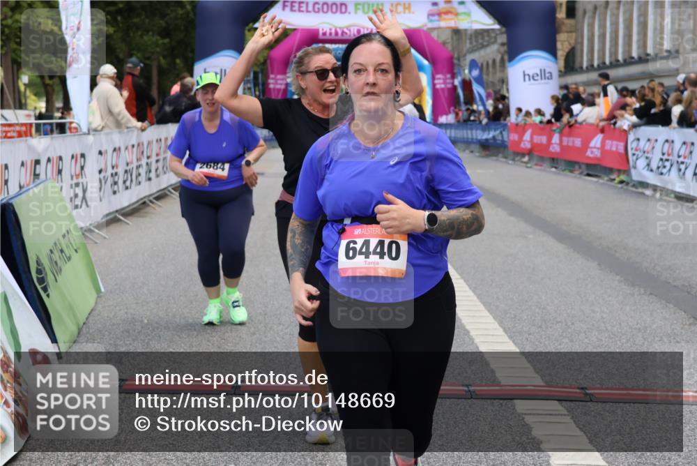 06.09.2026 - CURREX Alsterlauf Strokosch-Dieckow http://msf.ph/oto/10148669 06.09.2026 10:30:01 Ziel 2684, 4917, 6440, 6462, 6468 meine-sportfotos.de