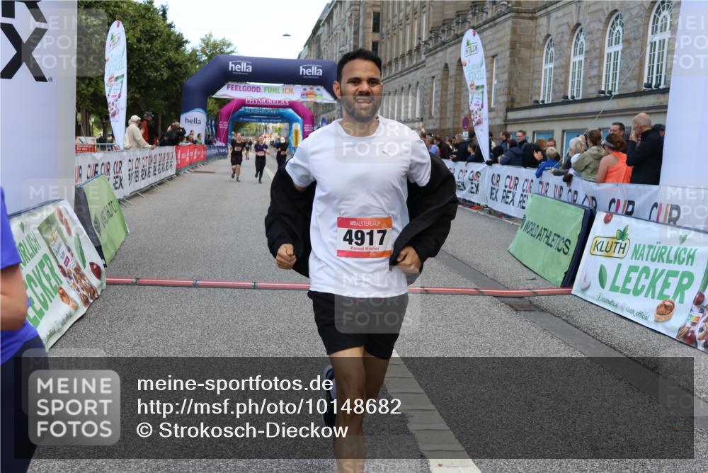 06.09.2026 - CURREX Alsterlauf Strokosch-Dieckow http://msf.ph/oto/10148682 06.09.2026 10:30:04 Ziel 2684, 4917, 6440, 6462 meine-sportfotos.de