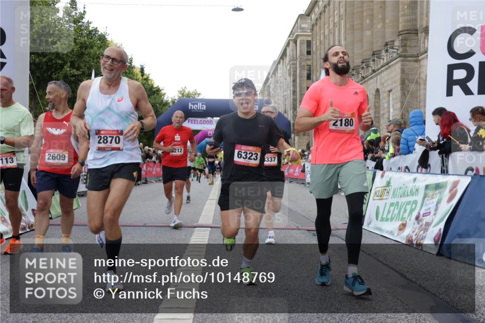 06.09.2026 - CURREX Alsterlauf Yannick Fuchs http://msf.ph/oto/10148769 06.09.2026 09:49:48 Ziel 2180, 2609, 2870, 2961, 3063, 3113, 3223, 3368, 4112, 4212, 5175, 5347, 5902, 6323, 8337 meine-sportfotos.de
