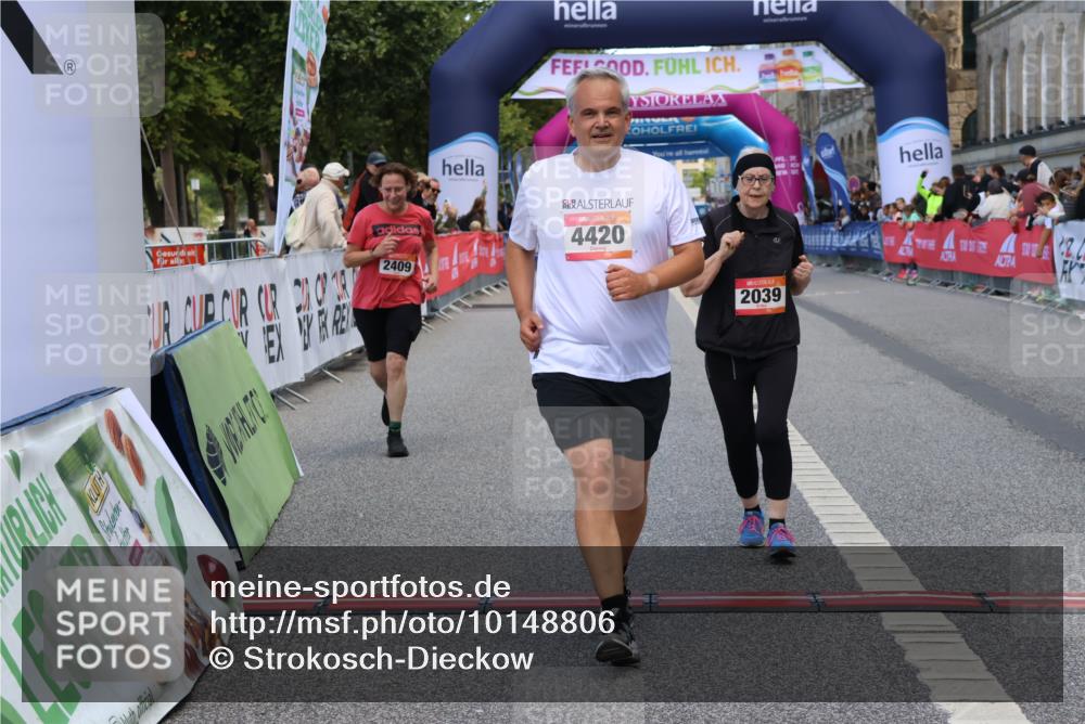 06.09.2026 - CURREX Alsterlauf Strokosch-Dieckow http://msf.ph/oto/10148806 06.09.2026 10:31:05 Ziel 2039, 2409, 4420, 4773 meine-sportfotos.de