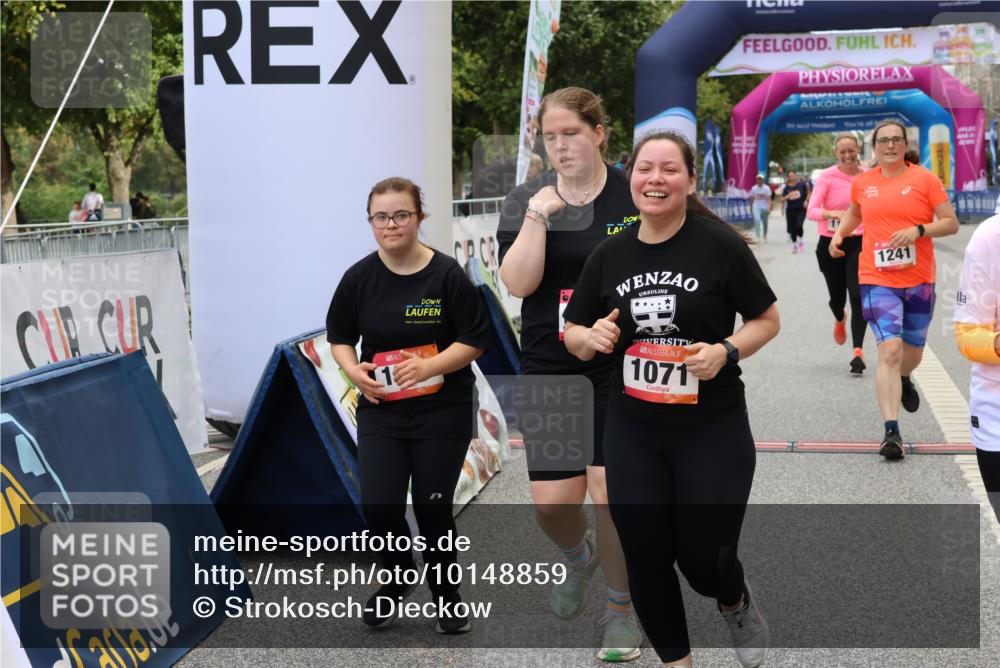 06.09.2026 - CURREX Alsterlauf Strokosch-Dieckow http://msf.ph/oto/10148859 06.09.2026 12:04:24 Ziel 1046, 1071, 1158, 1178, 1228, 1229, 1241, 1307 meine-sportfotos.de