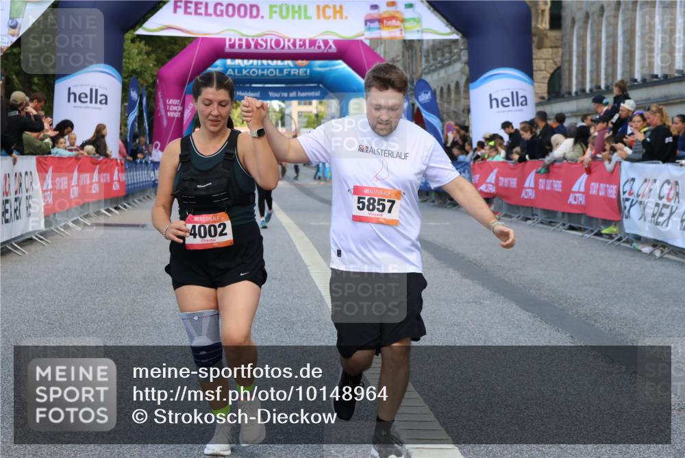 06.09.2026 - CURREX Alsterlauf Strokosch-Dieckow http://msf.ph/oto/10148964 06.09.2026 10:32:25 Ziel 2212, 4002, 5857 meine-sportfotos.de