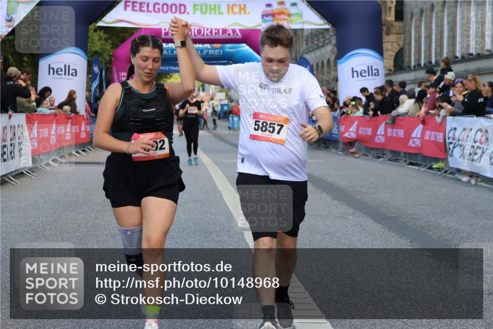 06.09.2026 - CURREX Alsterlauf Strokosch-Dieckow http://msf.ph/oto/10148968 06.09.2026 10:32:25 Ziel 2212, 4002, 5857 meine-sportfotos.de