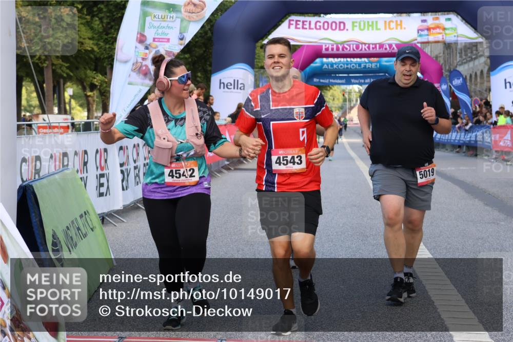 06.09.2026 - CURREX Alsterlauf Strokosch-Dieckow http://msf.ph/oto/10149017 06.09.2026 10:32:56 Ziel 2955, 4346, 4542, 4543, 5019 meine-sportfotos.de
