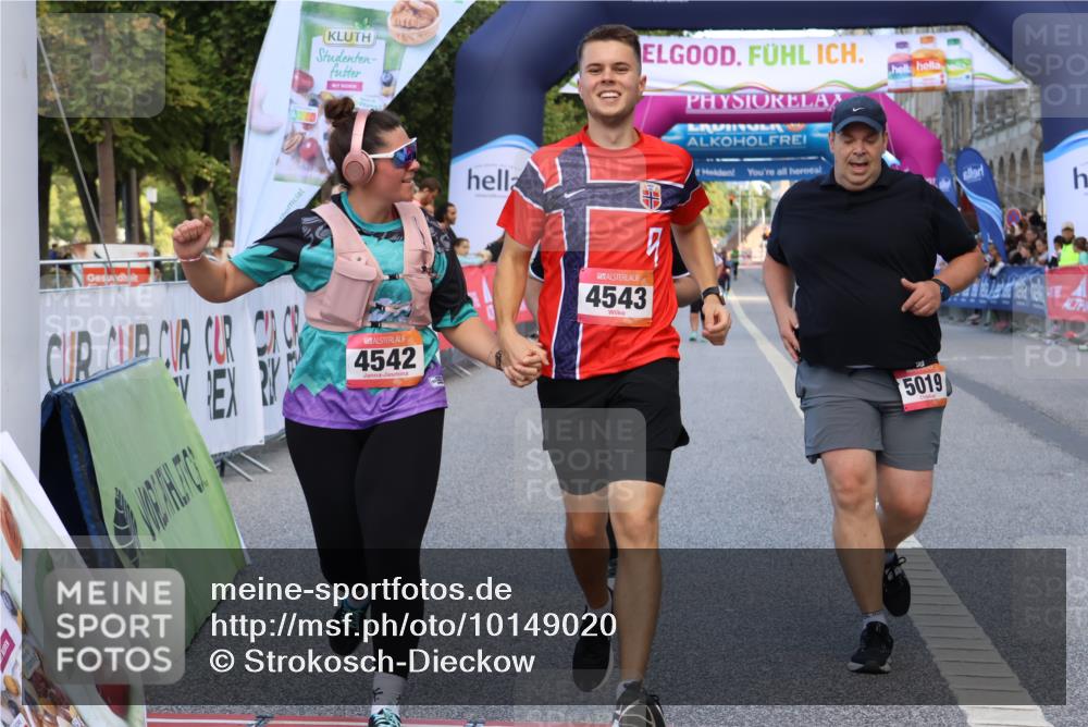 06.09.2026 - CURREX Alsterlauf Strokosch-Dieckow http://msf.ph/oto/10149020 06.09.2026 10:32:56 Ziel 2955, 4346, 4542, 4543, 5019 meine-sportfotos.de