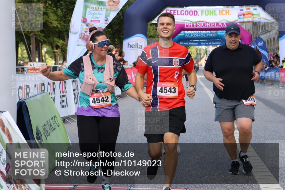 06.09.2026 - CURREX Alsterlauf Strokosch-Dieckow http://msf.ph/oto/10149023 06.09.2026 10:32:56 Ziel 2955, 4346, 4542, 4543, 5019 meine-sportfotos.de