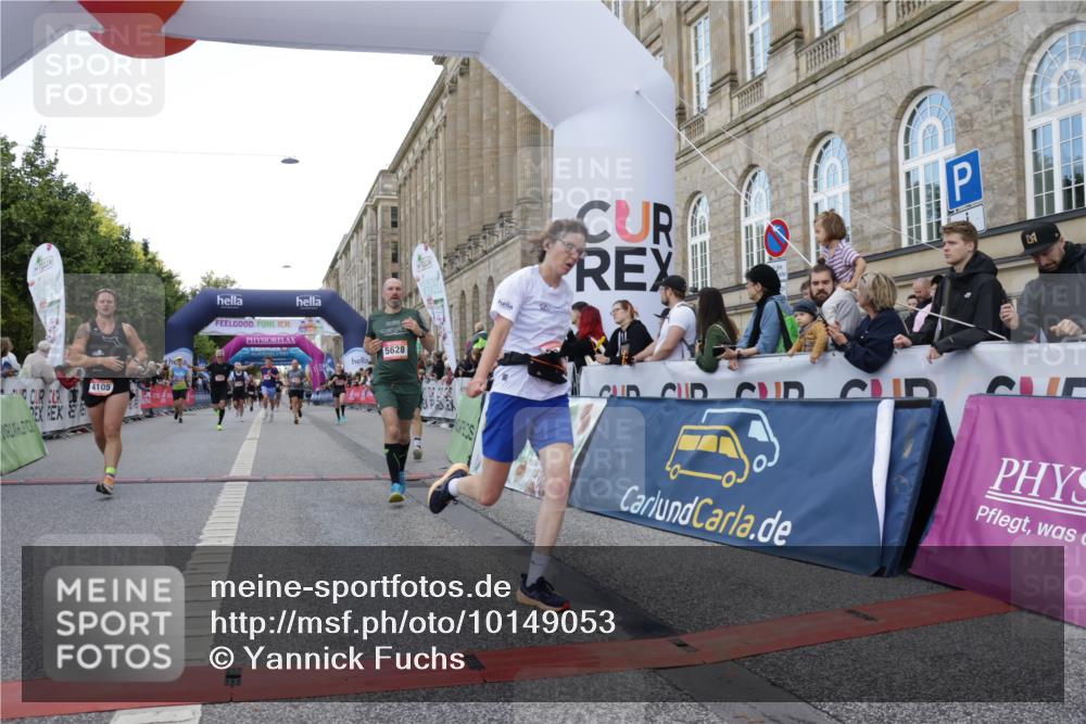 06.09.2026 - CURREX Alsterlauf Yannick Fuchs http://msf.ph/oto/10149053 06.09.2026 09:50:04 Ziel 2020, 2094, 2639, 2814, 2823, 3492, 3739, 4105, 4142, 4393, 4951, 4954, 5316, 5628, 5744, 5834, 6010, 6157, 6428, 6475 meine-sportfotos.de