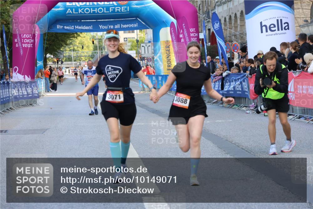 06.09.2026 - CURREX Alsterlauf Strokosch-Dieckow http://msf.ph/oto/10149071 06.09.2026 10:34:20 Ziel 3071, 3088 meine-sportfotos.de