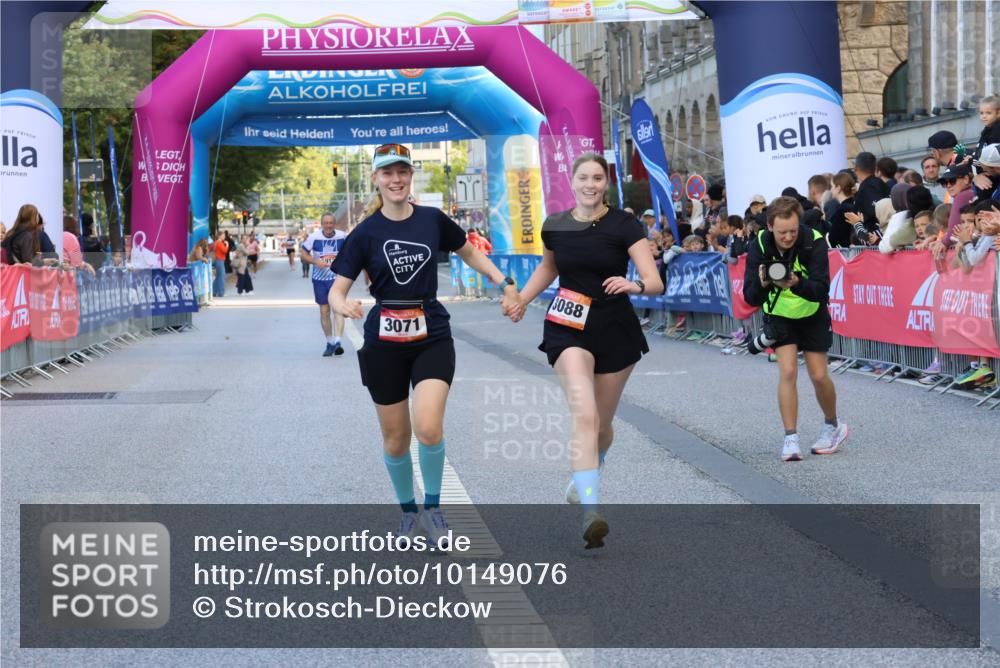 06.09.2026 - CURREX Alsterlauf Strokosch-Dieckow http://msf.ph/oto/10149076 06.09.2026 10:34:20 Ziel 3071, 3088 meine-sportfotos.de