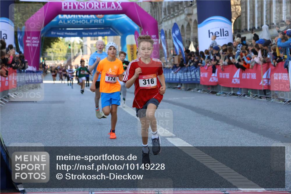06.09.2026 - CURREX Alsterlauf Strokosch-Dieckow http://msf.ph/oto/10149228 06.09.2026 10:52:34 Ziel 161, 174, 213, 307, 316 meine-sportfotos.de