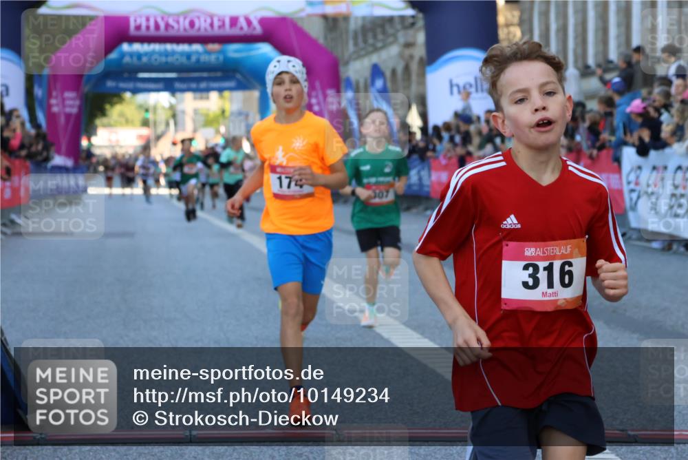 06.09.2026 - CURREX Alsterlauf Strokosch-Dieckow http://msf.ph/oto/10149234 06.09.2026 10:52:35 Ziel 161, 174, 213, 307, 316 meine-sportfotos.de