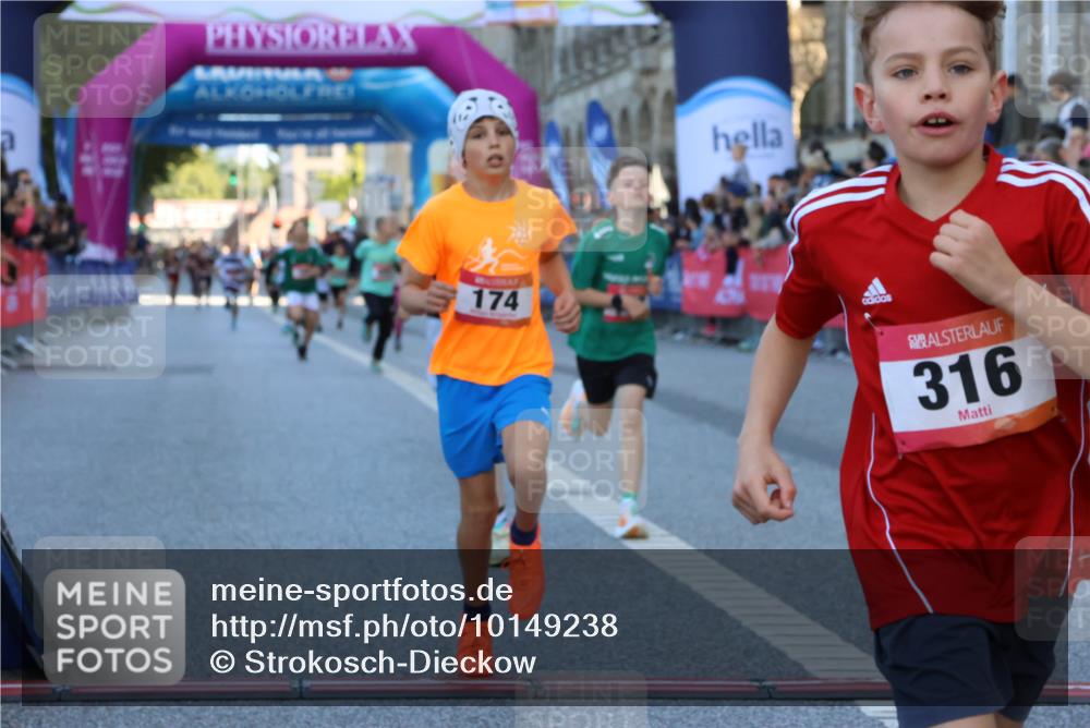 06.09.2026 - CURREX Alsterlauf Strokosch-Dieckow http://msf.ph/oto/10149238 06.09.2026 10:52:35 Ziel 161, 174, 213, 307, 316 meine-sportfotos.de