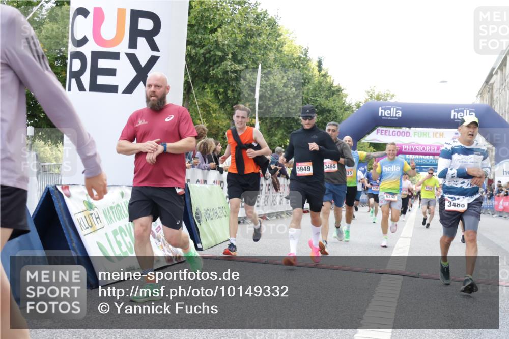 06.09.2026 - CURREX Alsterlauf Yannick Fuchs http://msf.ph/oto/10149332 06.09.2026 09:50:18 Ziel 2256, 2720, 3333, 3455, 3475, 3488, 4083, 4101, 4435, 4541, 4700, 5006, 5191, 5264, 5326, 5949, 5981, 6077, 6248, 6274, 8256, 8278 meine-sportfotos.de