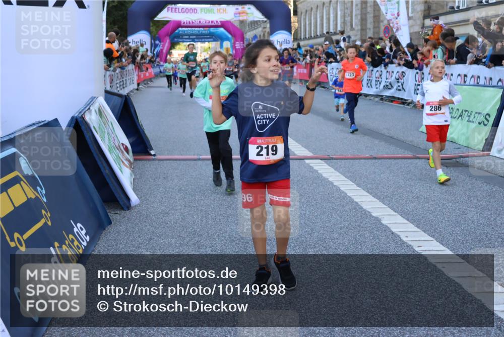 06.09.2026 - CURREX Alsterlauf Strokosch-Dieckow http://msf.ph/oto/10149398 06.09.2026 10:53:45 Ziel 154, 159, 164, 169, 214, 219, 257, 259, 265, 286, 330, 354, 389, 401, 422, 442, 445, 8094, 8112, 8123 meine-sportfotos.de