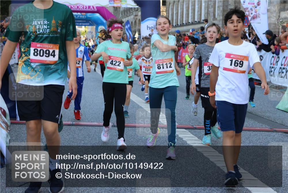 06.09.2026 - CURREX Alsterlauf Strokosch-Dieckow http://msf.ph/oto/10149422 06.09.2026 10:53:51 Ziel 164, 169, 172, 177, 185, 208, 214, 286, 320, 334, 354, 362, 389, 401, 404, 418, 422, 442, 8094, 8101, 8112, 8123, 8196, 8221, 8252 meine-sportfotos.de