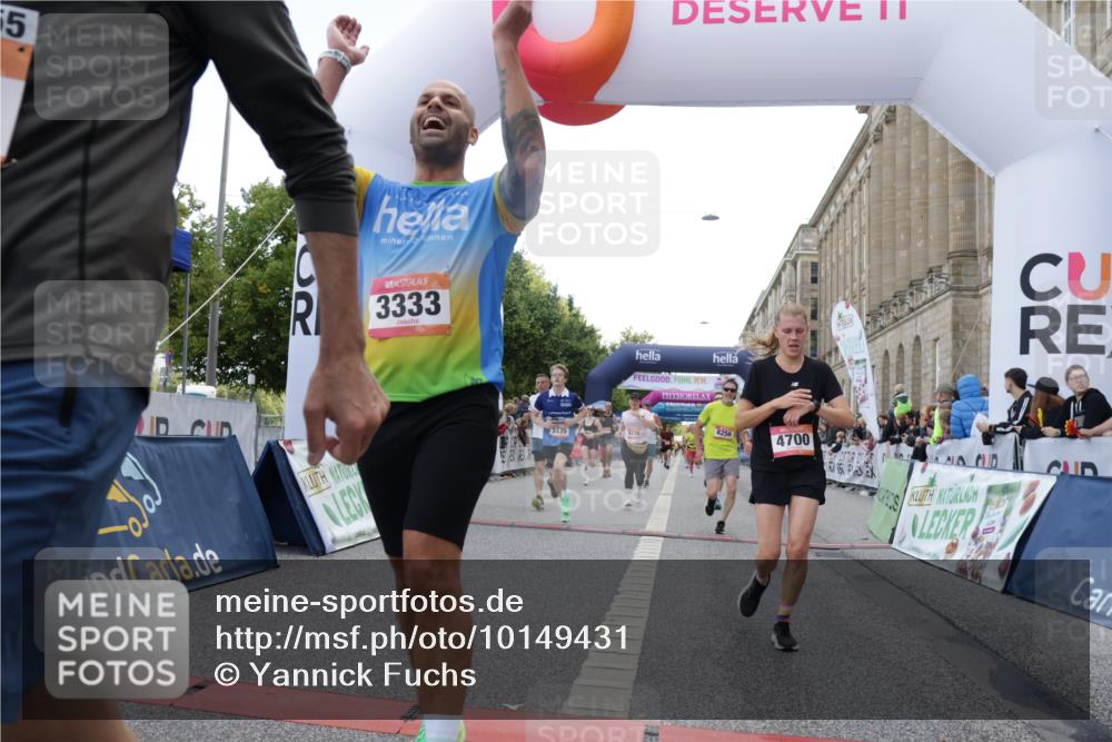 06.09.2026 - CURREX Alsterlauf Yannick Fuchs http://msf.ph/oto/10149431 06.09.2026 09:50:22 Ziel 2453, 2720, 2878, 3044, 3333, 3455, 3475, 3488, 4541, 4568, 4700, 4840, 5006, 5264, 5326, 5949, 5981, 6077, 6248, 8156, 8256, 8278 meine-sportfotos.de