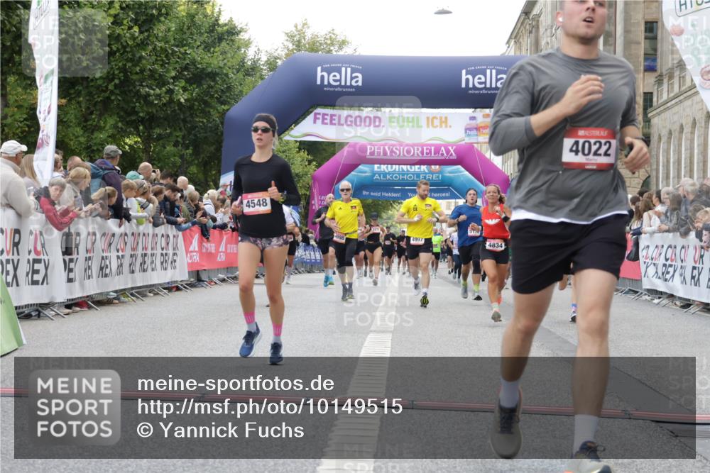 06.09.2026 - CURREX Alsterlauf Yannick Fuchs http://msf.ph/oto/10149515 06.09.2026 09:50:43 Ziel 2937, 3292, 3402, 4022, 4548, 4556, 4834, 4997, 4998, 5178, 5274, 5714, 8160 meine-sportfotos.de