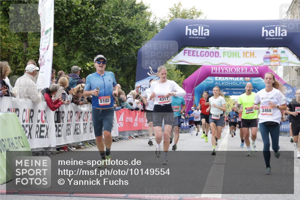 06.09.2026 - CURREX Alsterlauf Yannick Fuchs http://msf.ph/oto/10149554 06.09.2026 09:50:52 Ziel 2008, 2594, 2803, 3073, 3152, 3292, 3423, 3468, 3498, 4070, 4317, 4371, 4556, 4834, 4997, 4998, 5101, 5102, 5178, 5282, 5480, 5714, 6182, 8277 meine-sportfotos.de
