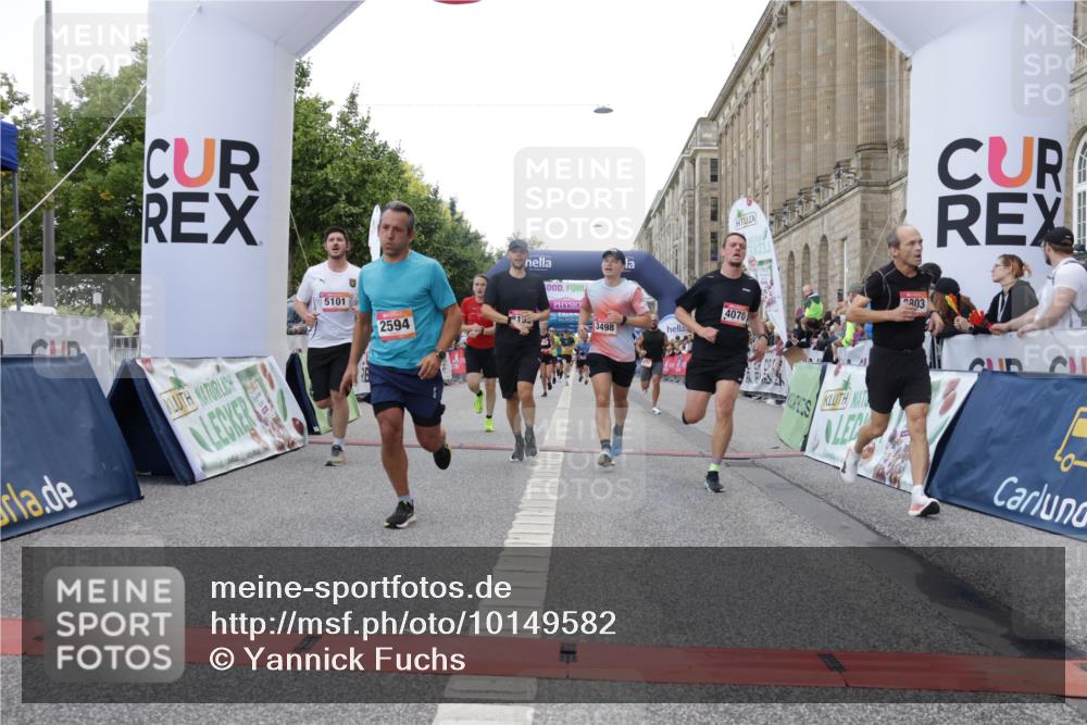 06.09.2026 - CURREX Alsterlauf Yannick Fuchs http://msf.ph/oto/10149582 06.09.2026 09:50:57 Ziel 2008, 2594, 2803, 3073, 3152, 3279, 3423, 3468, 3498, 3700, 4070, 4317, 4371, 4687, 5101, 5102, 5480, 6182, 6277, 8277 meine-sportfotos.de