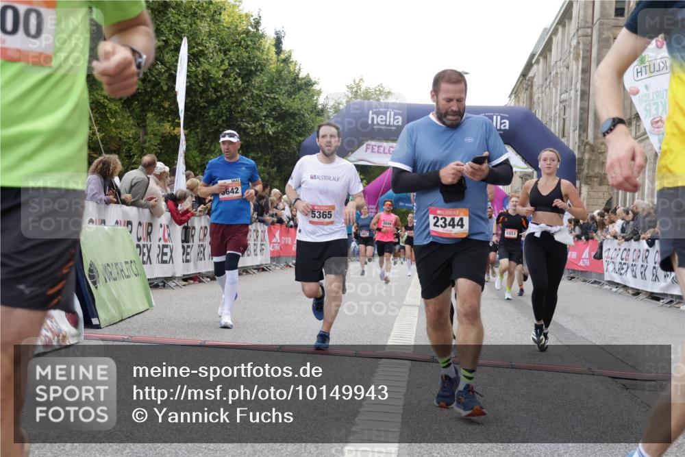 06.09.2026 - CURREX Alsterlauf Yannick Fuchs http://msf.ph/oto/10149943 06.09.2026 09:51:05 Ziel 2200, 2344, 3279, 3664, 3700, 4681, 4687, 4895, 5365, 5551, 5609, 5642, 5977, 6204, 6277, 8049, 8195 meine-sportfotos.de