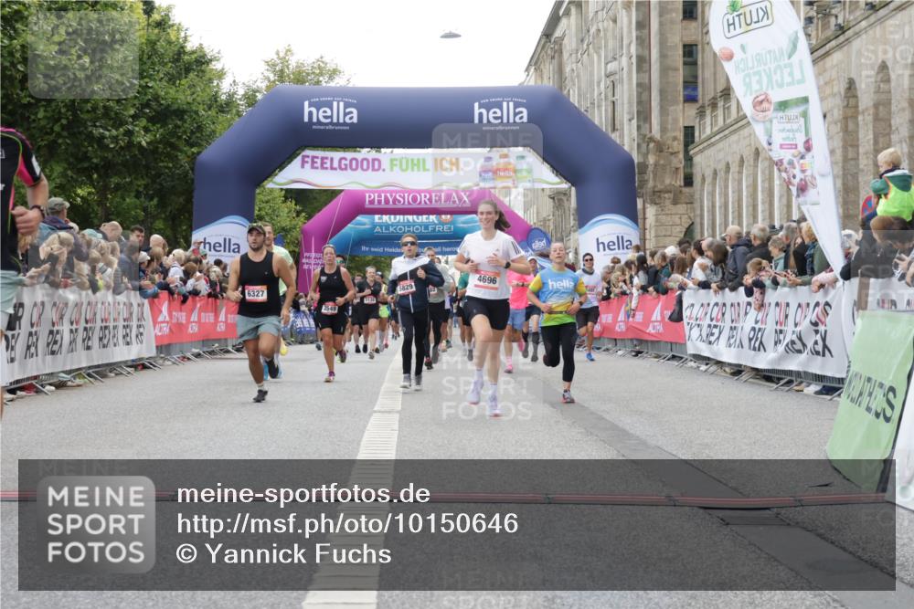 06.09.2026 - CURREX Alsterlauf Yannick Fuchs http://msf.ph/oto/10150646 06.09.2026 09:51:15 Ziel 2358, 2434, 2549, 3237, 3549, 4381, 4382, 4681, 4696, 5551, 5609, 5829, 5885, 6190, 6327, 6399, 8049, 8195 meine-sportfotos.de