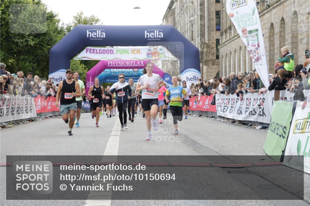 06.09.2026 - CURREX Alsterlauf Yannick Fuchs http://msf.ph/oto/10150694 06.09.2026 09:51:15 Ziel 2358, 2434, 2549, 3237, 3549, 4381, 4382, 4681, 4696, 5551, 5609, 5829, 5885, 6190, 6327, 6399, 8049, 8195 meine-sportfotos.de