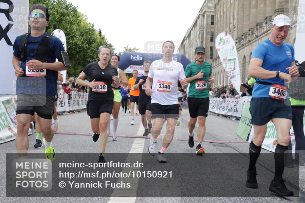 06.09.2026 - CURREX Alsterlauf Yannick Fuchs http://msf.ph/oto/10150921 06.09.2026 09:51:23 Ziel 2071, 2079, 2434, 2549, 2973, 2974, 3138, 3340, 3408, 3526, 3549, 3686, 3886, 4092, 4381, 4382, 4387, 4696, 4989, 5027, 5151, 5238, 5694, 5829, 5869, 5885, 6327, 6399, 8301 meine-sportfotos.de