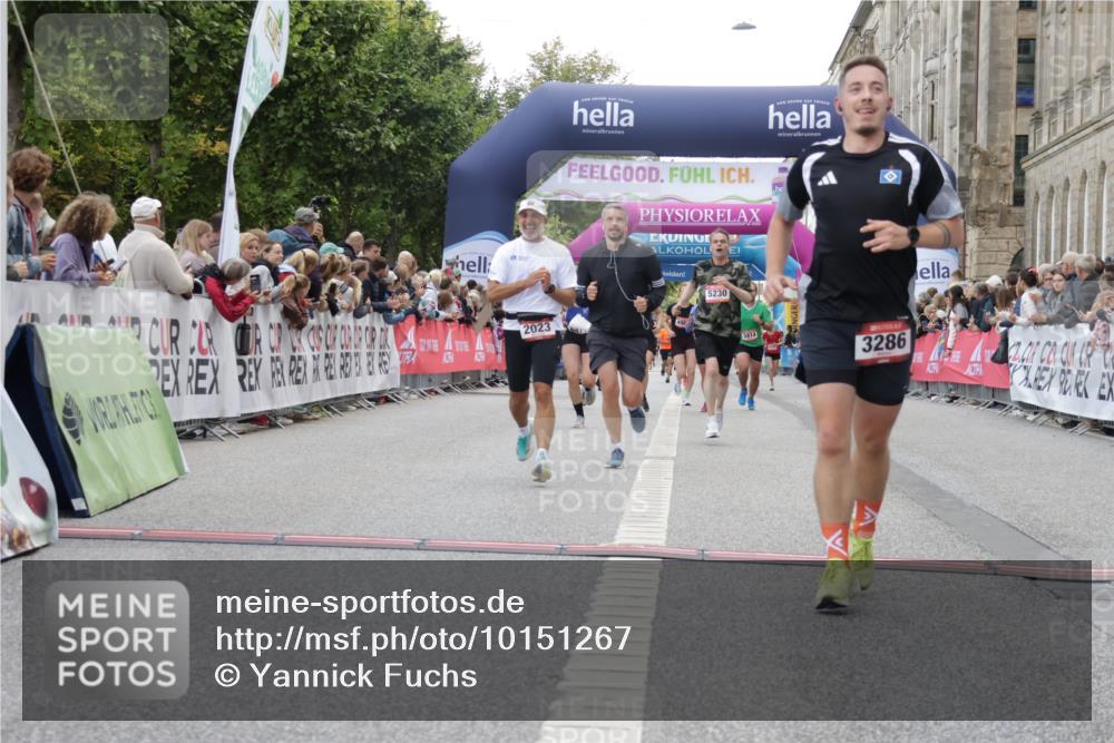 06.09.2026 - CURREX Alsterlauf Yannick Fuchs http://msf.ph/oto/10151267 06.09.2026 09:51:31 Ziel 2023, 2071, 2079, 3286, 3686, 3733, 4387, 4989, 5027, 5151, 5230, 5596, 5694, 5847, 5869, 6411, 6490, 8301 meine-sportfotos.de