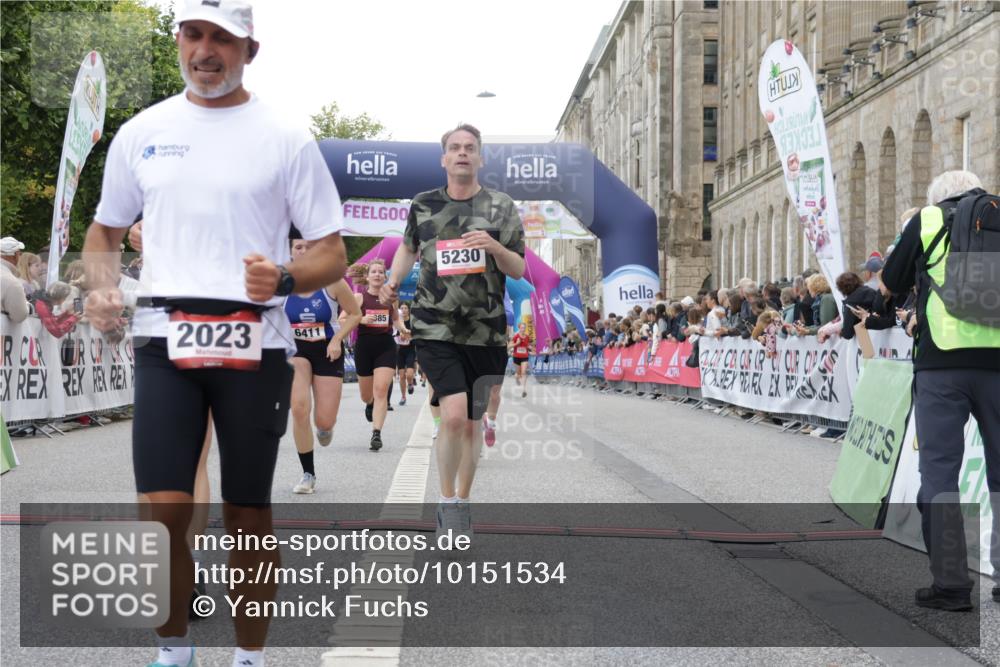06.09.2026 - CURREX Alsterlauf Yannick Fuchs http://msf.ph/oto/10151534 06.09.2026 09:51:34 Ziel 2023, 3286, 3686, 3733, 4210, 4985, 4987, 4989, 5027, 5151, 5230, 5596, 5814, 5847, 5869, 6411, 6490, 8085, 8301 meine-sportfotos.de