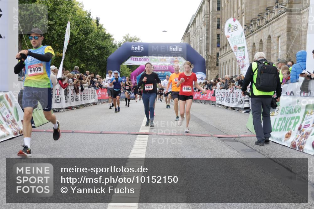 06.09.2026 - CURREX Alsterlauf Yannick Fuchs http://msf.ph/oto/10152150 06.09.2026 09:51:42 Ziel 2542, 3465, 4210, 4267, 4268, 4427, 4729, 4985, 4987, 5525, 5596, 5814, 5847, 6405, 6411, 6453, 8085, 8332 meine-sportfotos.de