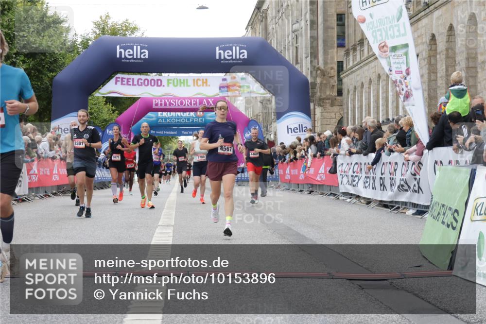 06.09.2026 - CURREX Alsterlauf Yannick Fuchs http://msf.ph/oto/10153896 06.09.2026 09:52:07 Ziel 2118, 2284, 3301, 3789, 3839, 3975, 4250, 4462, 4567, 5321, 5862, 5881, 6092, 6206, 8071, 8280 meine-sportfotos.de