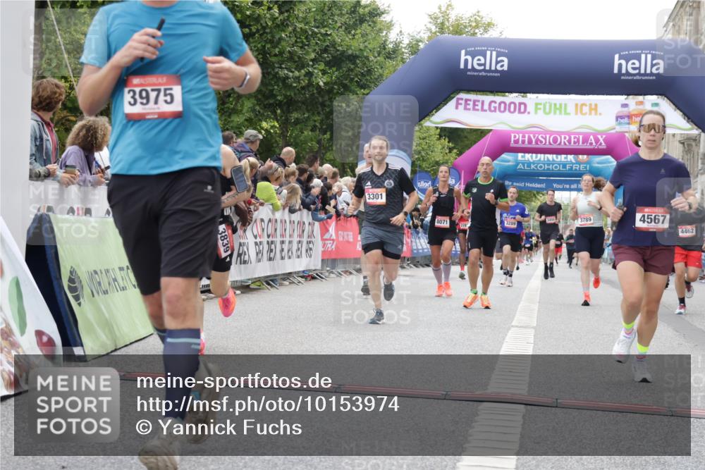 06.09.2026 - CURREX Alsterlauf Yannick Fuchs http://msf.ph/oto/10153974 06.09.2026 09:52:08 Ziel 2118, 2284, 3301, 3789, 3839, 3975, 4250, 4462, 4567, 5321, 5862, 5881, 6092, 6206, 8071, 8280 meine-sportfotos.de