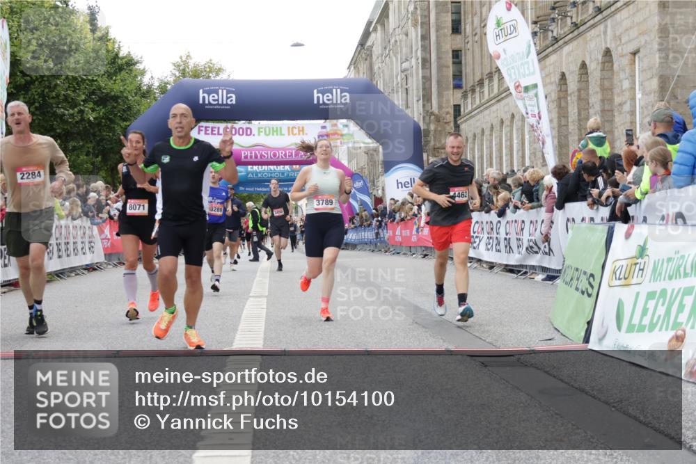 06.09.2026 - CURREX Alsterlauf Yannick Fuchs http://msf.ph/oto/10154100 06.09.2026 09:52:11 Ziel 2118, 2191, 2284, 2758, 3289, 3301, 3450, 3789, 3839, 3975, 4250, 4462, 4567, 5321, 5881, 8071 meine-sportfotos.de