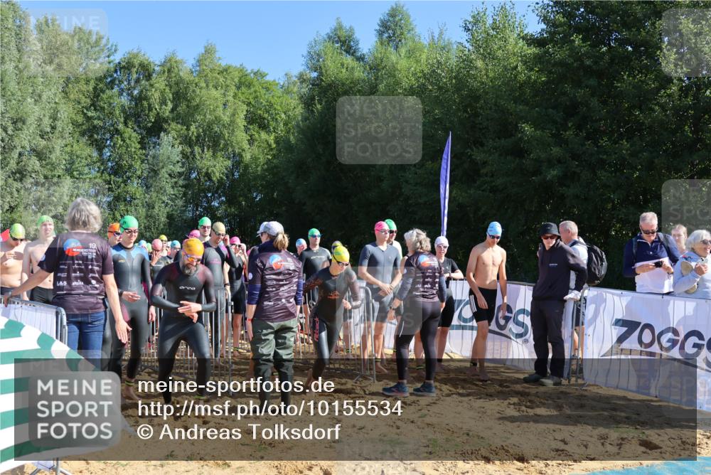 06.09.2026 - 20. Norderstedt Triathlon Andreas Tolksdorf http://msf.ph/oto/10155534 06.09.2026 10:40:38 Schwimmen 161, 1257, 1272 meine-sportfotos.de