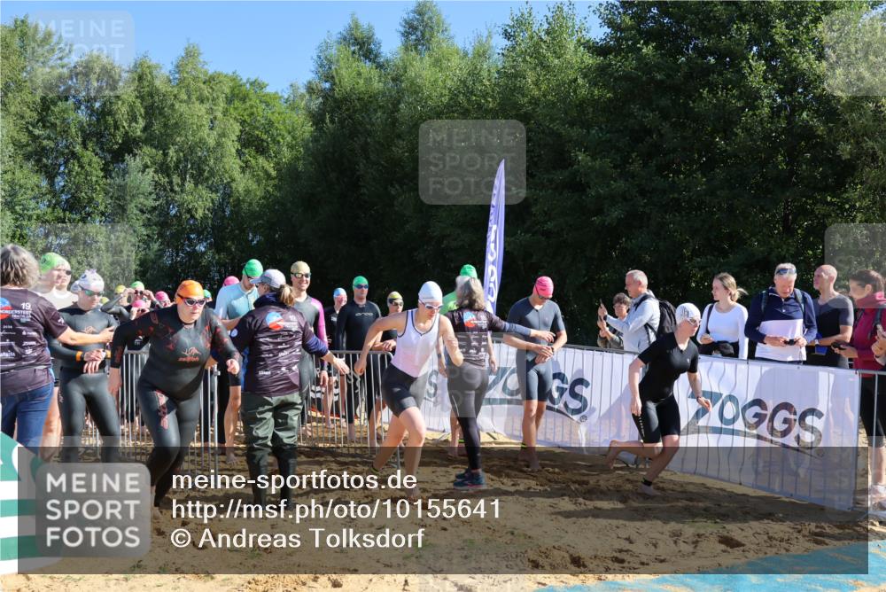 06.09.2026 - 20. Norderstedt Triathlon Andreas Tolksdorf http://msf.ph/oto/10155641 06.09.2026 10:40:48 Schwimmen 170, 1302, 1325 meine-sportfotos.de