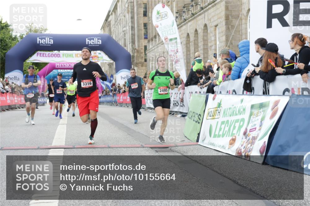 06.09.2026 - CURREX Alsterlauf Yannick Fuchs http://msf.ph/oto/10155664 06.09.2026 09:52:26 Ziel 2495, 2511, 2765, 2970, 3124, 3217, 3316, 4005, 4301, 4643, 4935, 5323, 5454, 5677, 6139 meine-sportfotos.de
